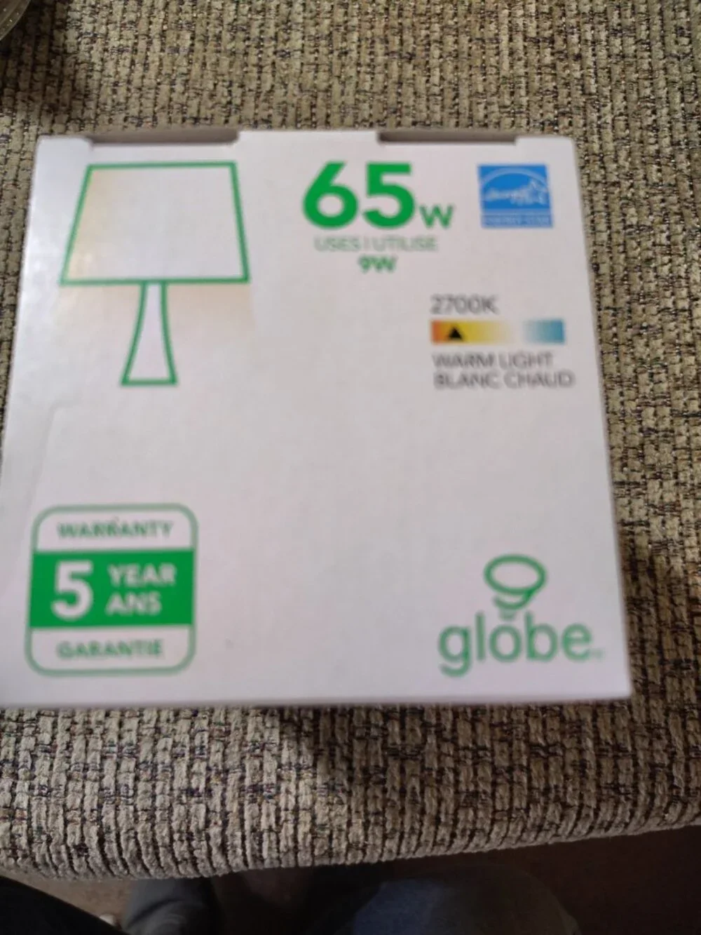 LED 65W - 9 W WARM LIGHT DIMMABLE LIGHT BULB NEW IN BOX